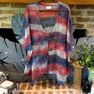 Nwot Catalog Favorites OS Patriotic Fishnet Tunic/Coverup with Wooden Buttons